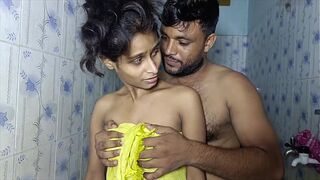 Horny Indian Bhabhi Seduces Tutor for