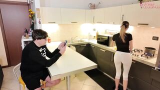 Stepmom Cooks in White Leggings Catches