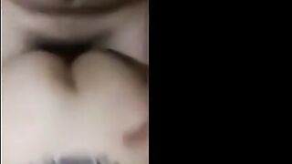 Ayntritli Dengesiz Kadin Konusmali