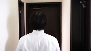 Busty Japanese MILF Mary Tachibana gets her pussy filled with cum