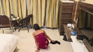 Huge Boobs Indian girl strips dupatta