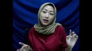Hijab sex masturbating with dildo