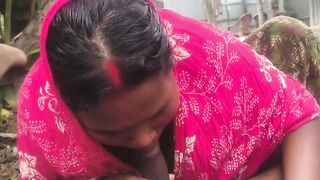 Desi devar bhabhi romance karte hue