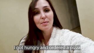 Pizza delivery guy fucked housewife and