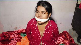 18 sal ki Indian ladki pados