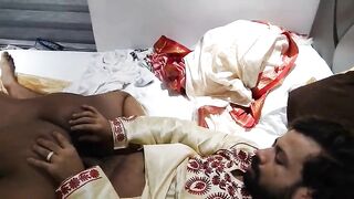 Akele me dekh kar Bhabhi ji