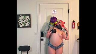 White thot hoe fucks Gibby The Clown And Cheats On Her BD
