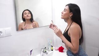 Introduction to a trio in the shower with Sailor Venus and Katalina Gomez